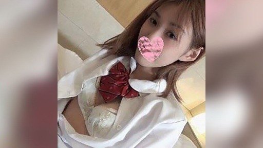  Dont Just Sit There! Start Nữ Sinh Viên Nghiệp Dư [Limited] Kasumi-Chan, 21 Tuổi Một Nữ Sinh Viên Đại Học Đang Làm Việc Như Một Người Cha Trong Thị Trấn Đêm Đang Mai Mối Cho Những Chú Gà Trống!